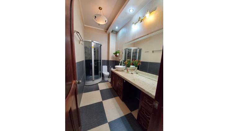 BÁN NHÀ PHÚ NHUẬN OTO VÀO NHÀ 70M2 5 TẦNG NGANG 5.5M 7 PN HẺM THÔNG KD CHDV NGUYÊN VĂN TRỖI 12.5 TỶ.
